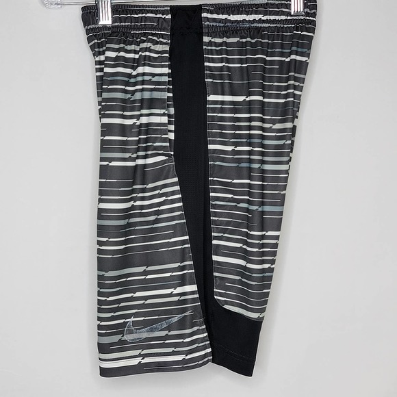 Boy's Nike Dri-Fit Active Shorts Gray White Tiger Print Size Large Mesh Sides - Picture 3 of 9